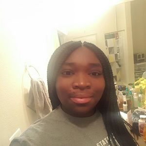 Meet your Posher, Jocelyn