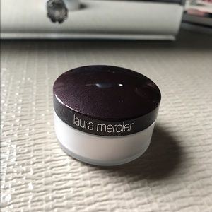 Laura Mercier Secret Brightening Powder