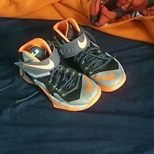 Lebrons Nike