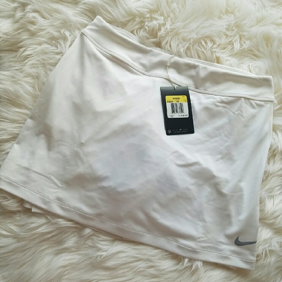 White Nike Golf Skirt (w/ bloomers)