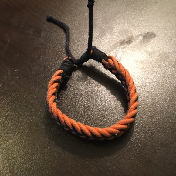 Hand made bracelet - Picture 2 of 2