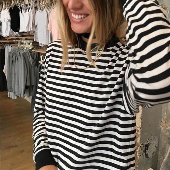 Brandy Melville Tops - Bnwt Brandy Melville long sleeve