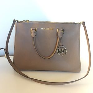 🚨 Michael Kors Leather Large Sutton Satchel