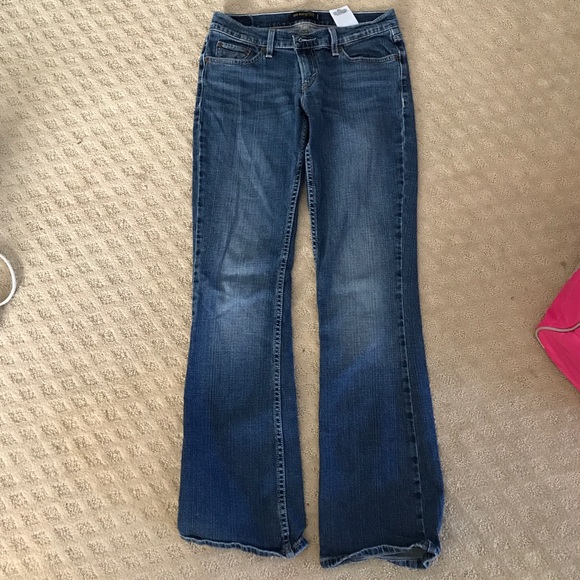 Levi Jeans - Picture 2 of 3