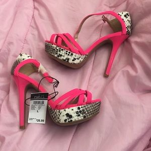 *NEW* Pink Snakeskin Heels\ stilettos