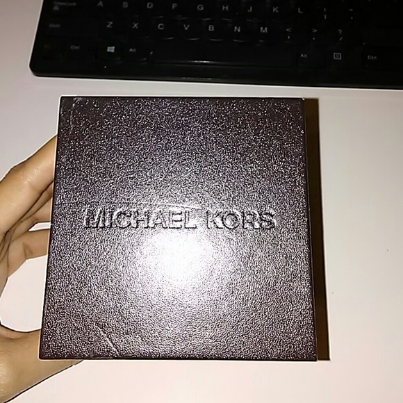 Michael Kors watch box