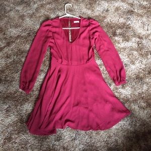 Mid-length super feminine dress