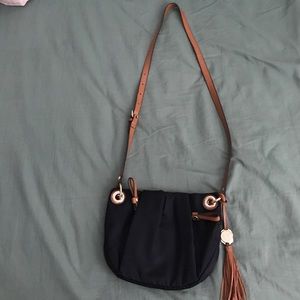 Vince camuto side bag!