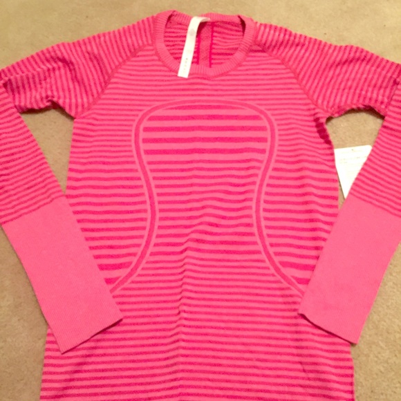 BRAND NEW! Lululemon Long Sleeve! Size 8!