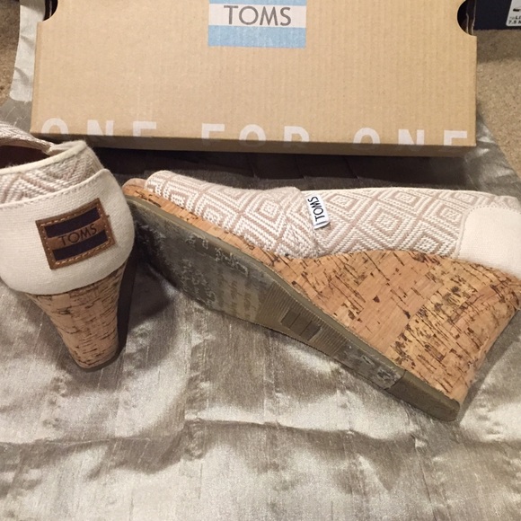 TOMS Wedges