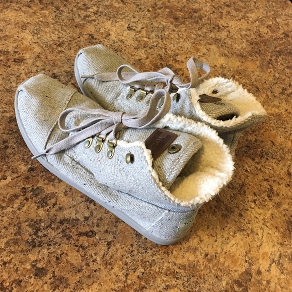 TOMS Lace-Up Ankle Shoes