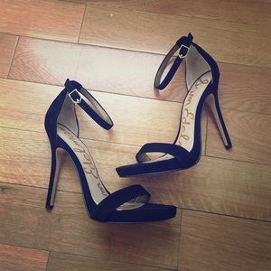 Size 7 1/2 Sam Edelman Eleanor heel