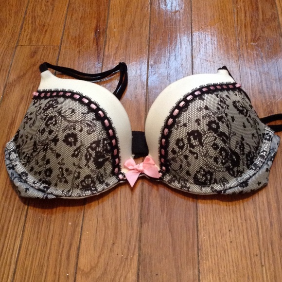 Victoria's Secret bra 32c very sexy push up