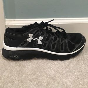 Black Under Armour running shoes