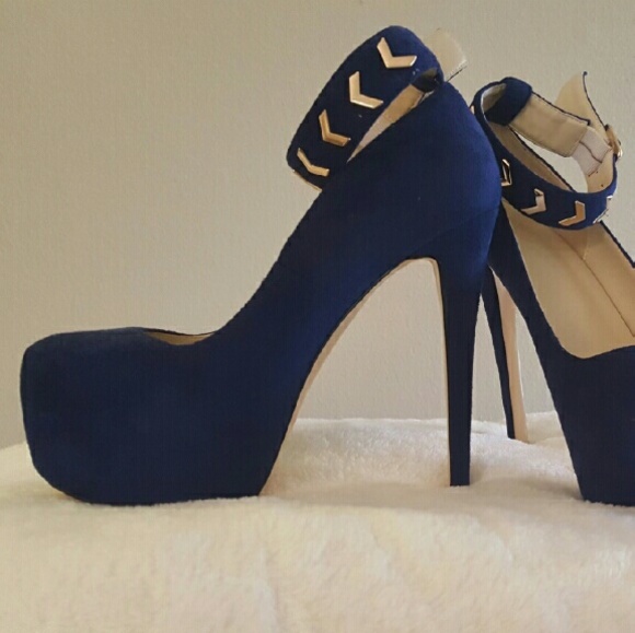 Blue stilettos!
