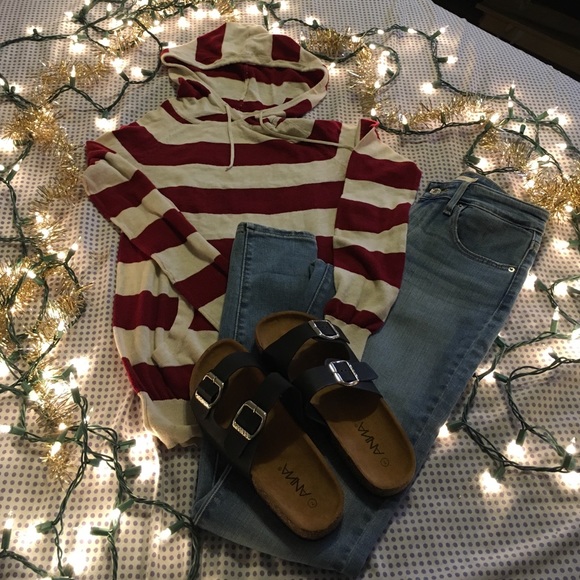 Long sleeve blouse with hoodie