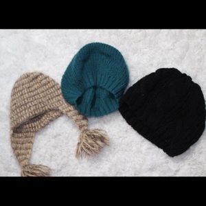 Winter knit hats / beanies bundle of 3