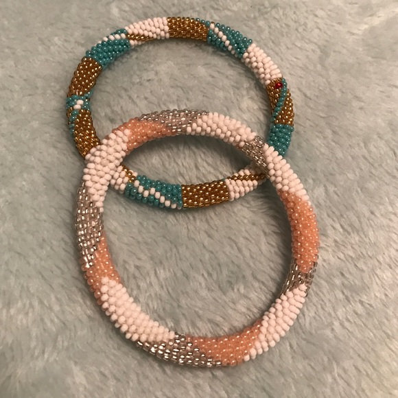 Bracelet (2)