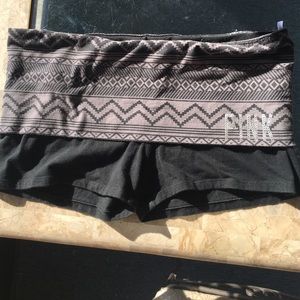 VS PINK YOGA SHORT