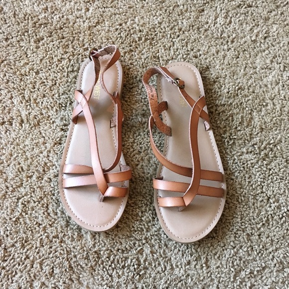 Nine West Strappy Sandals - Never Worn - Picture 1 of 3