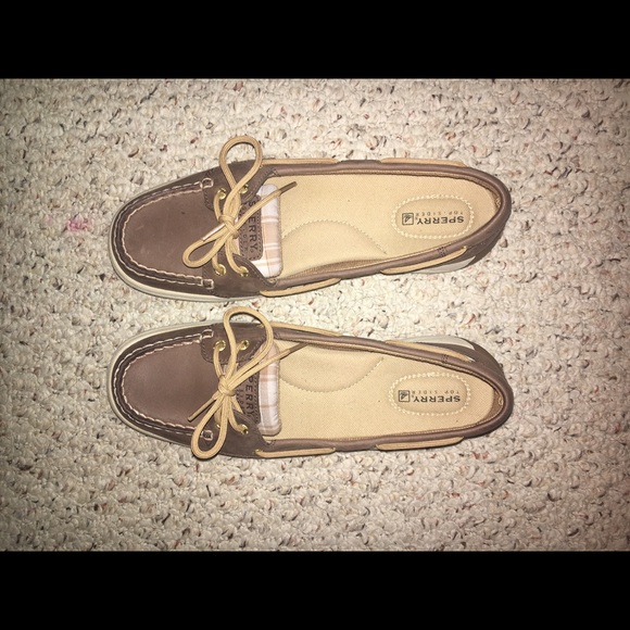 Sperry boat shoe
