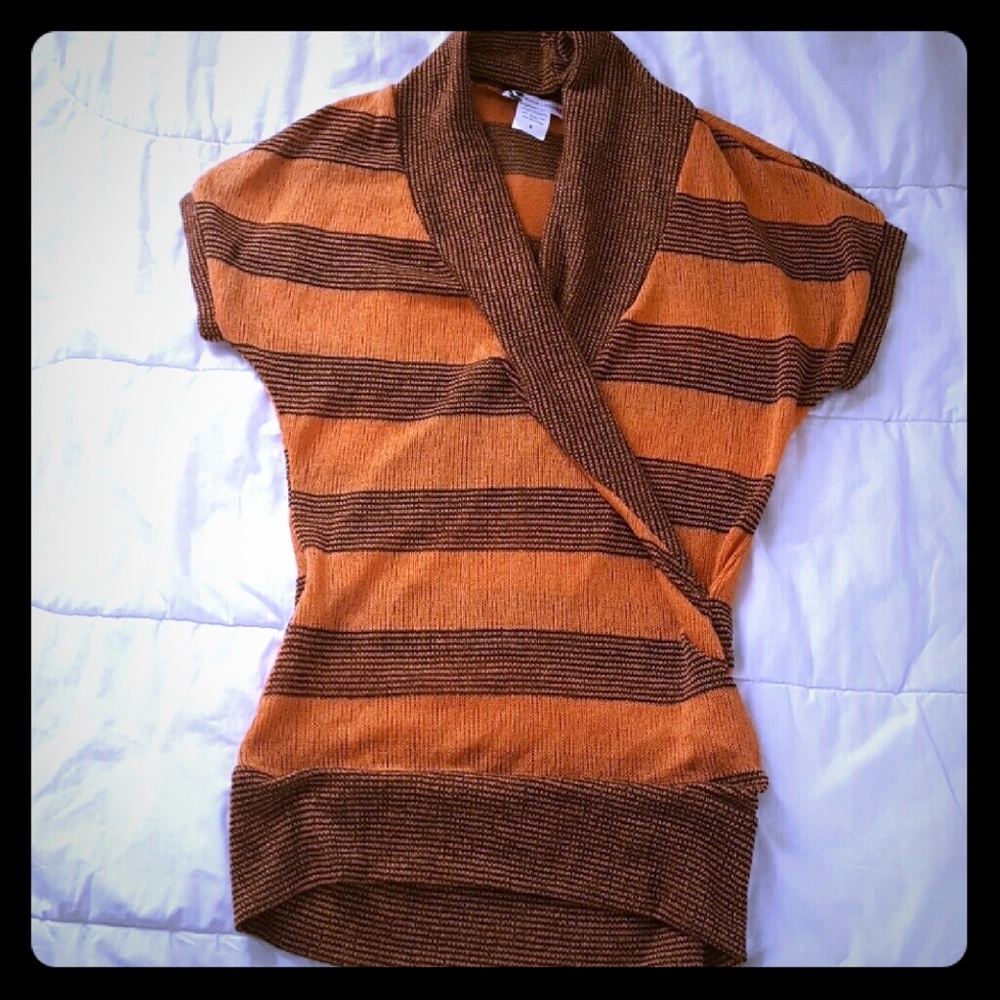 NWOT Surplice knit top