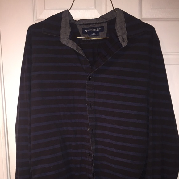 MENS American eagle shirt