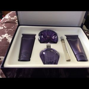 bcbgmaxazria perfume set