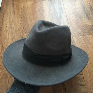 Jaxon brand grey crushable fedora
