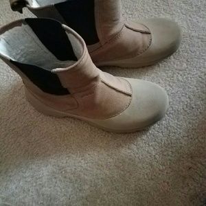 Men's size 9 crocs winter boots