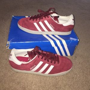 💥 Flash Sale $$$ Red Suede Adidas Gazelle