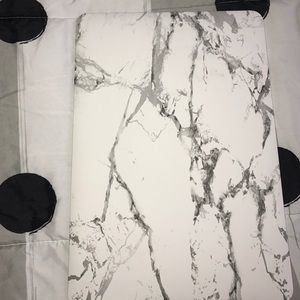 MACBOOK PRO MARBLE CASE