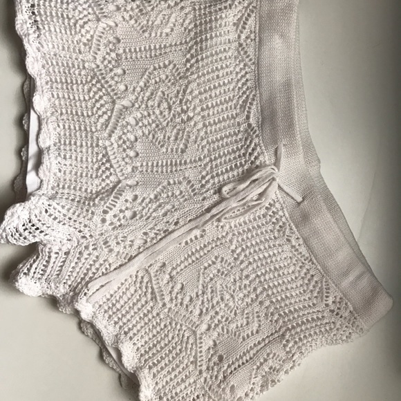 BCBG crochet shorts