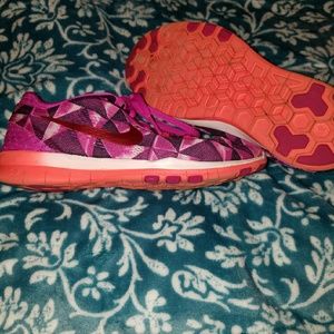 Nike free 5.0 size 7 shoes