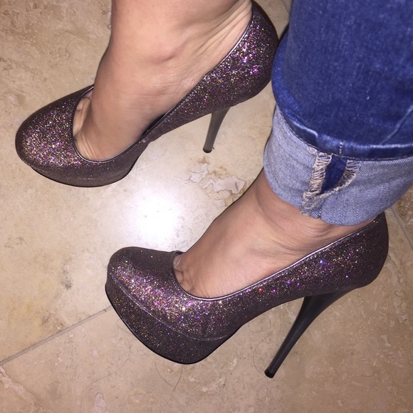 Platform heels - Picture 2 of 3