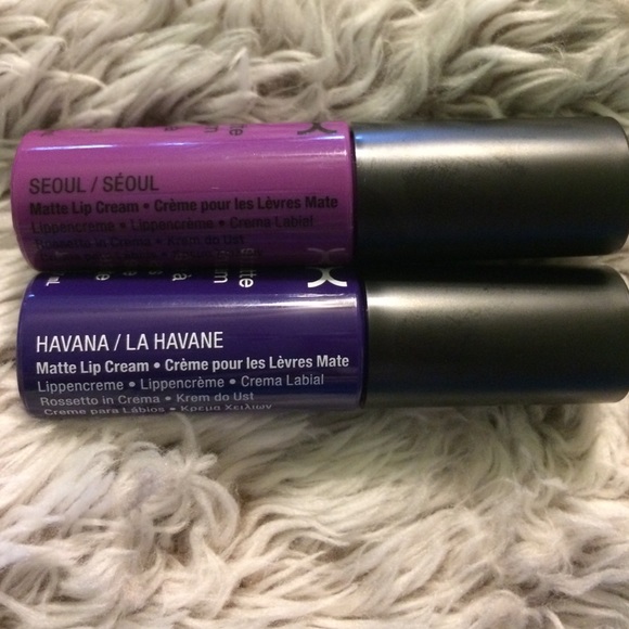 Set of 4 NYX matte lip creams - Picture 2 of 3