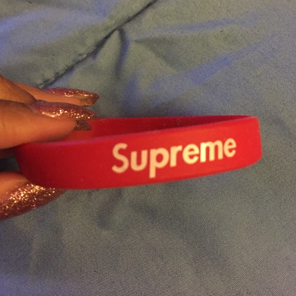 supreme rubber bracelet