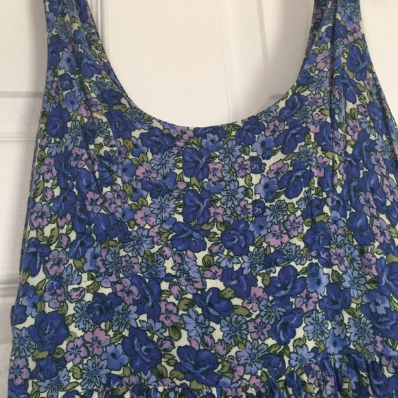 Flower dress - Picture 2 of 4