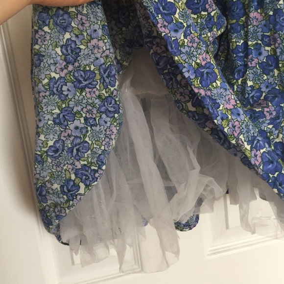 Flower dress - Picture 3 of 4