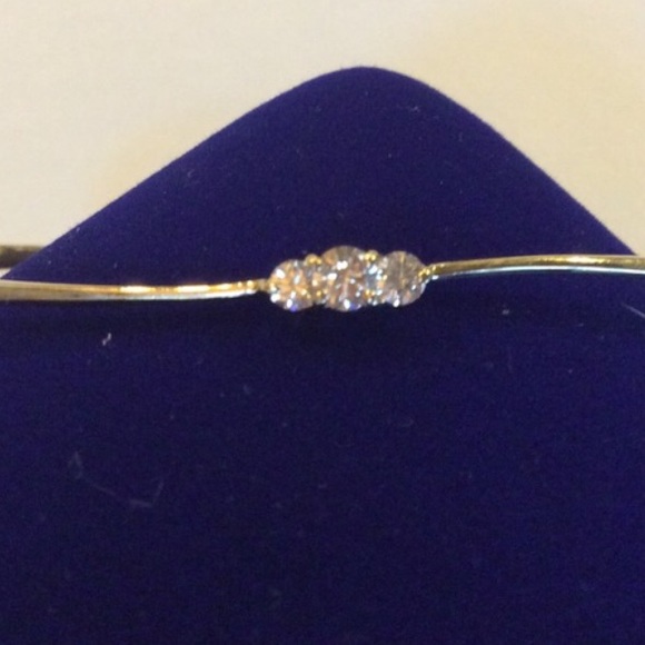 14k Diamond and gold bangle