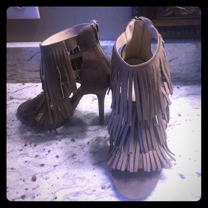 Taupe color moccasin heel  4"