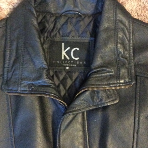 Leather jacket - Picture 2 of 4
