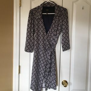Beautiful Laundry 3/4 sleeve wrap dress Never worn