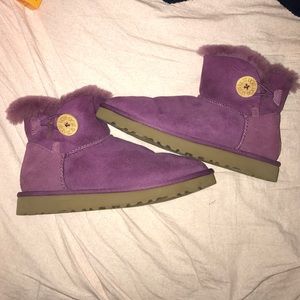 AUTHENTIC UGG BOOTS !!