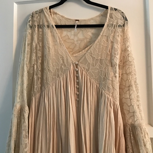 Free people lace dress. Size large.