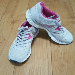 Skechers sport shoes