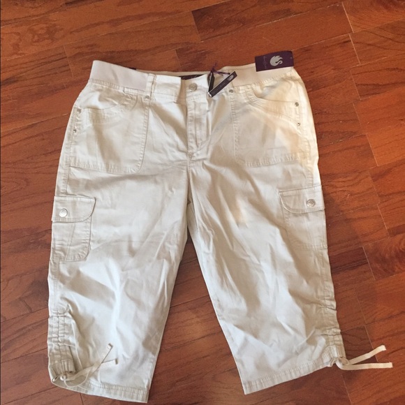 Gloria Vanderbilt Cropped Pants