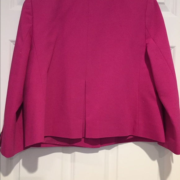 Spring Suit - Picture 2 of 4