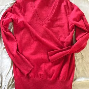 Banana Republic V-Neck Merino Wool sweater