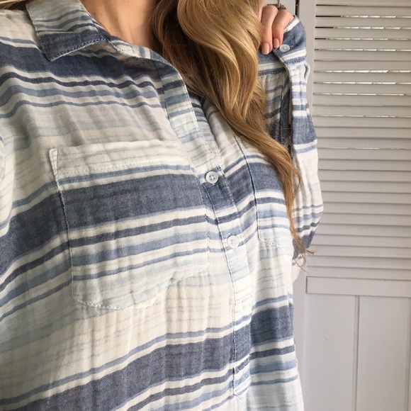 Last• Relaxed Casual Pullover - Picture 2 of 4